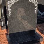 PEON TOP BLACK headstone