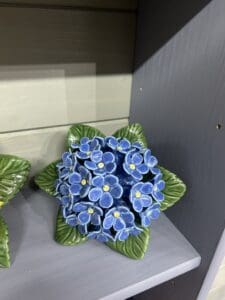 blue flower ornement